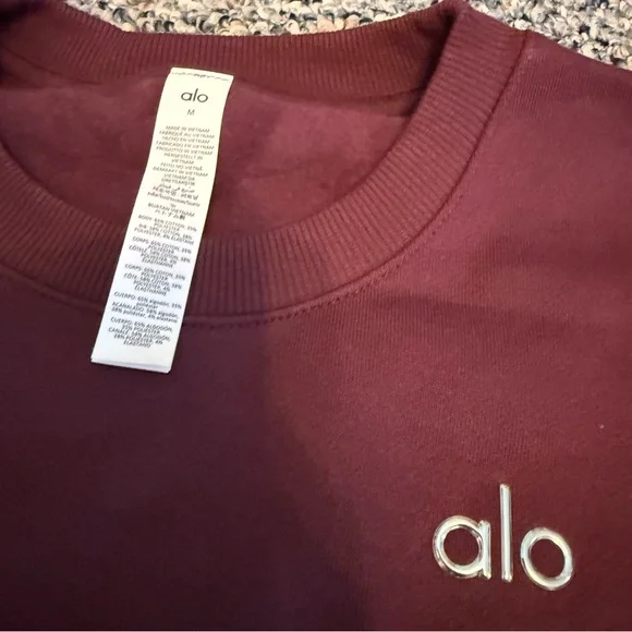 NWT ALO YOGA Accolade Crewneck Pullover Burgundy XS, S, and M - Picture 7 of 7